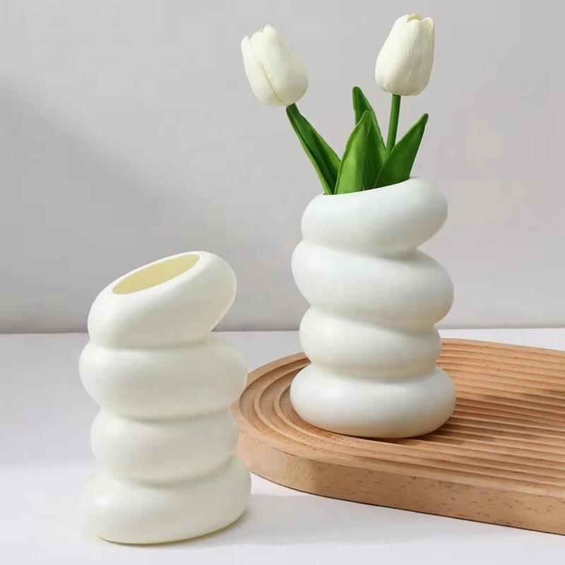 Kitchen Appliances In White - 1 шт., пластиковая спиральная белая ваза,